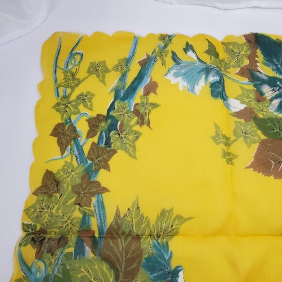 Vintage Floral Handkerchief With Yellow & Green Botanical Print Scalloped Edge - Picture 3 of 8